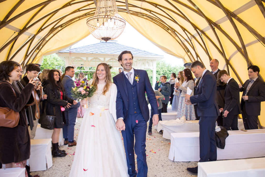 Heiraten im Schloss in Wien und Niederösterreich und Burgenland- Hochzeit Träumerei